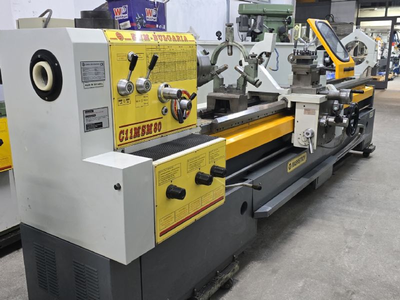 Used 3 Mt Universal Lathe Machine