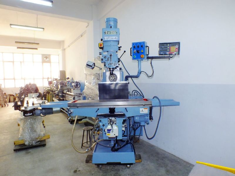 Used Horizontal & Vertical Milling Machine With 3 Axis DRO and Automatic