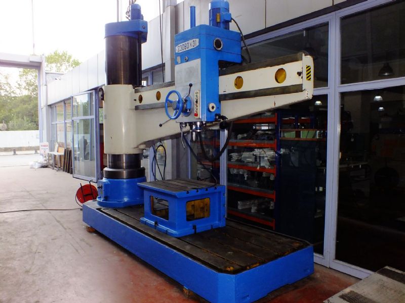 Used 80 mm 3 mt Arm Lenght Hydraulic Radial Drilling Machine