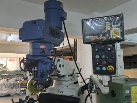 2.El Kullan�lm�� 4 Numara Djitalli �nvet�rl� Kal�p�� Freze Tezgah�