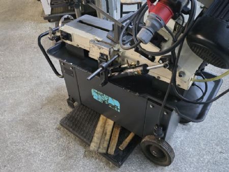 Kullan�lm�� 180ʹlik Tayvan �erit Testere Tezgah�